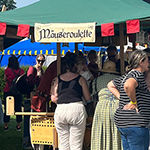 Der Mäusegaukler , das wahrscheinich schönste Mäuseroulette der Welt, eine Maus oder was auch immer zum Marktwochenende auf dem Mittelalterspektakel zu Fürstenfeldbruck im Kloster Fürstenfeld gehört