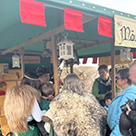 Der Mäusegaukler , das wahrscheinich schönste Mäuseroulette der Welt, eine Maus oder was auch immer zum Marktwochenende auf dem Mittelalterspektakel zu Feuchtwangen gehört. Das war der Saisonabschluss der Sommersaison.