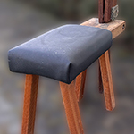 Ein Sattlerpferd auch Sattlerponny oder Nähkolben genannt. Werkzeug welches Sattler für Ihre arbeiten benötigen.