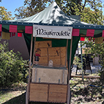 Das Mäuseroulette und die Hauptdarsteller waren auf dem MittelalterSpektakel rund um Schloss Hellenstein in Heidenheim, Schlossfestspiele, Maushausen, Mäusegaukler, Gauklermaus